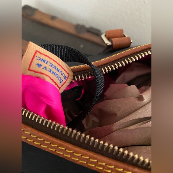 Dooney & Bourke vintage handbag leather hot pink EC~ - Picture 10 of 16